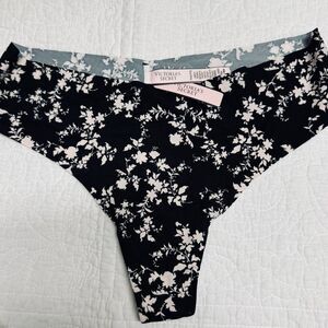 NWT (XXL) Victoria’s Secret Seamless Thong Panty - Black Floral Print